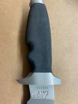 Vintage Gerber USA Lmf Tactical Military Survival Fighting Bowie Knife Stunner