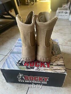 Botte de combat militaire tactique Rocky S2V neuve en boîte ouverte avec boîte Taille 7R pour hommes