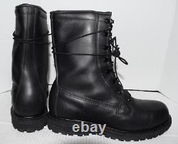 Bottes de travail militaires en cuir noir isolées à lacets de l'armée américaine taille 9,5 R