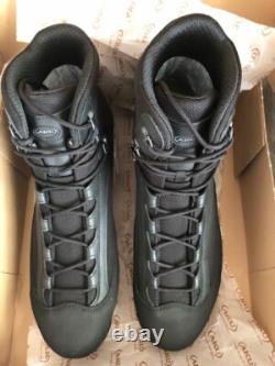 Bottes militaires tactiques en Gor-Tex noires Aku taille 15L BNIB