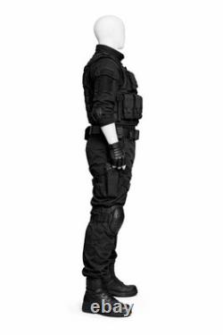 Ensemble de uniforme tactique de combat noir pour hommes avec gilet de forces spéciales militaires et ceinture.